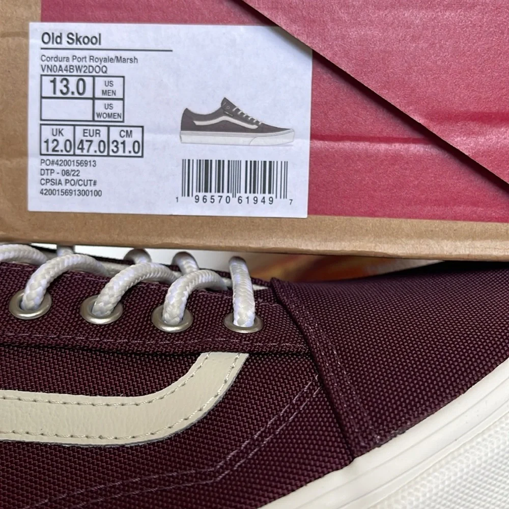 Vans Men’s Old Skool
Cordura Port Royale/Marsh
VN0A4BW2DOQ
Sneakers - Picture 16 of 16